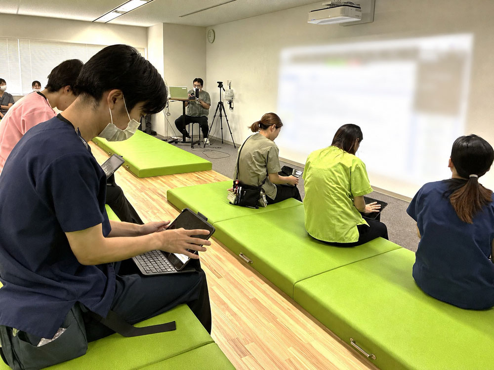 全体ミーティング・申し送り