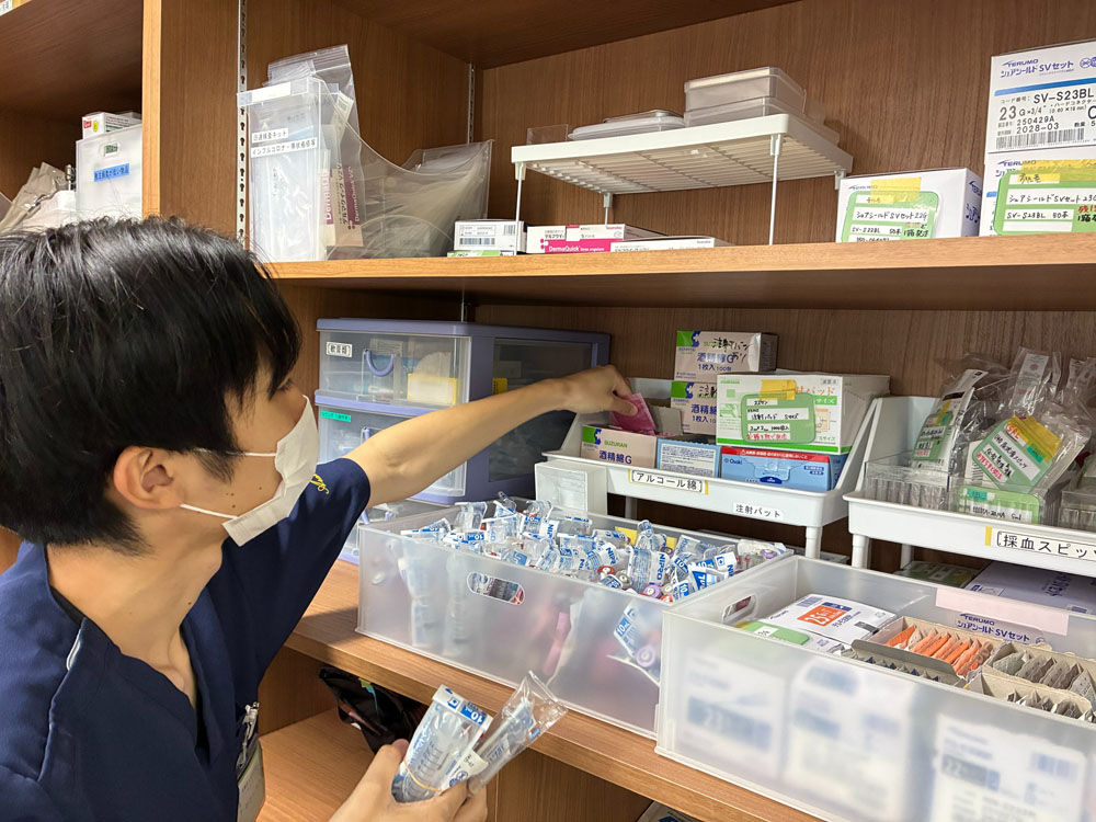 物品庫から必要な物品を準備
